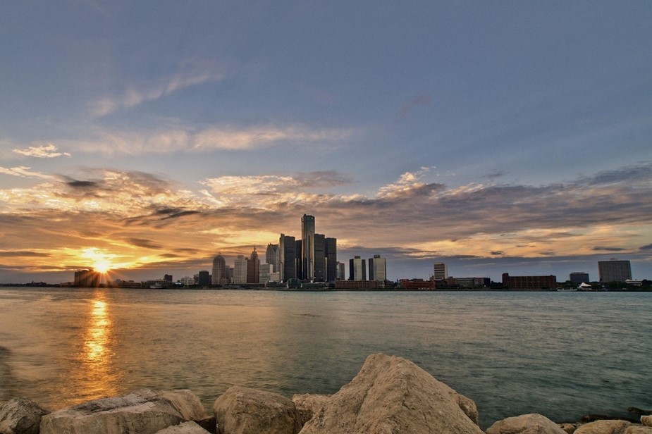 Image of the Detroit skyline, Michigan.